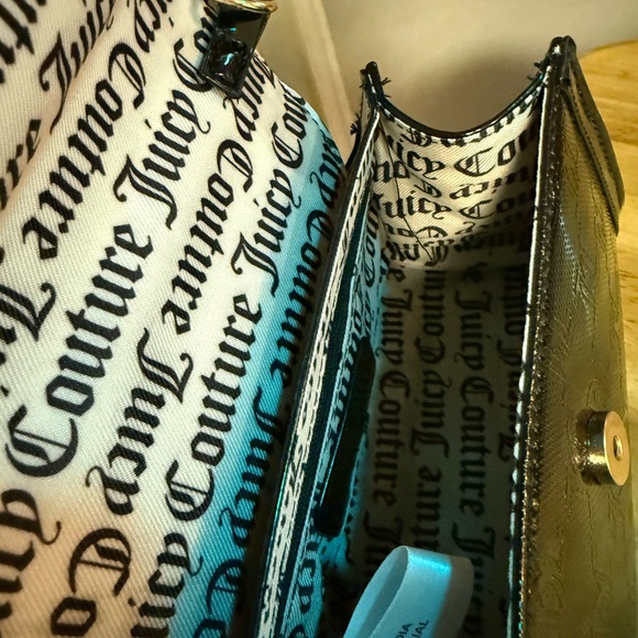 Juicy Couture Shiny Black crossbody Bag with Bow Accent - Picture 5 of 6